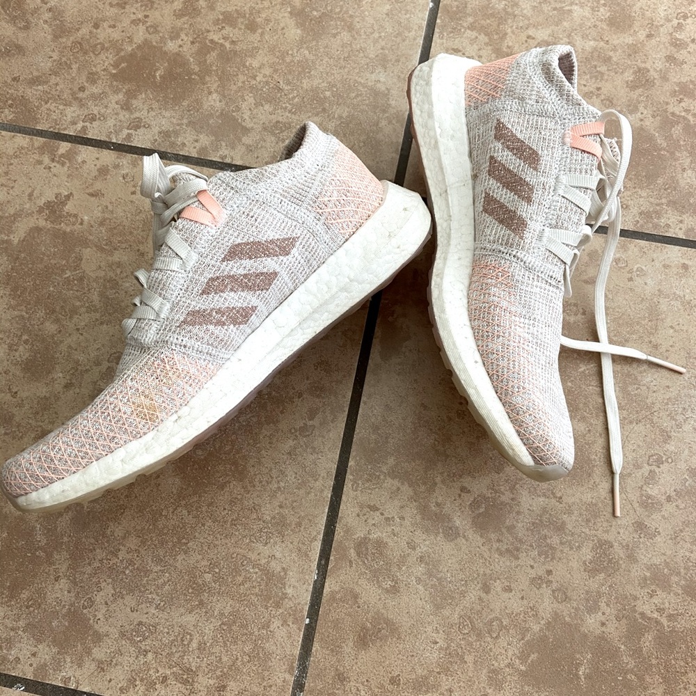 Adidas Pure Boost Ghost  Peach.  sz7 running shoes